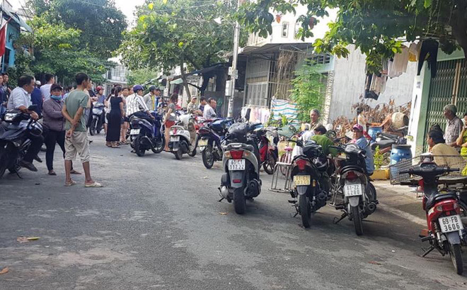 Người phụ nữ tử vong trong phòng trọ, có vết cứa cổ - Ảnh 1.