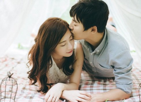 con dau mang thai doi du chong vo sinh, ngay de me chong nhin mat chau ma hot hoang  - 1