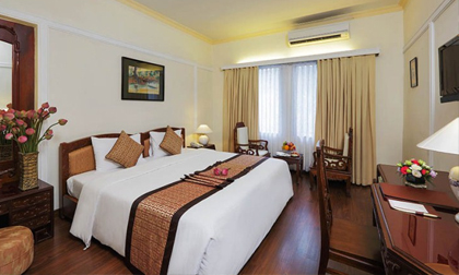 Đặt hoa trong phòng ngủ - lỗi sai phong thủy 10 nhà mắc 9 nhà gặp hạn, xui tận mạng