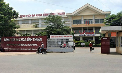 Nữ điều dưỡng bị người nhà bệnh nhân đánh tới tấp, phải nhập viện