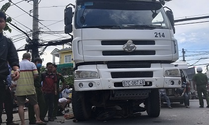 Vụ xe trộn bê tông cán tử vong 1 người ở Sài Gòn: Chạy ô tô vào đường cấm, nạn nhân là nữ sinh 19 tuổi