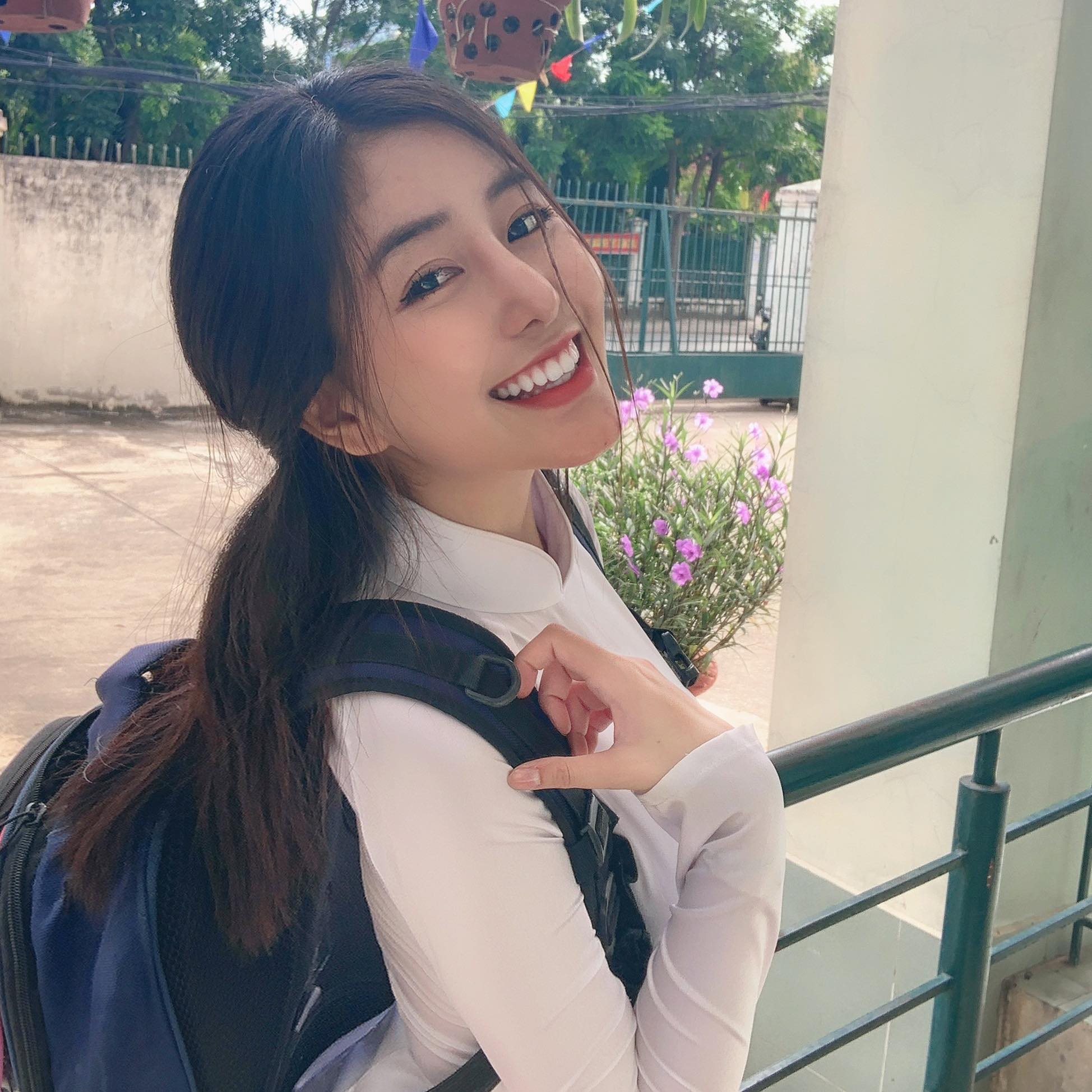 4 nữ sinh chưa tròn 20 hot nhất nhì Sài Gòn, Quảng Bình bị nghi sửa mặt vì quá xinh - 1