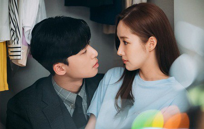 soc voi ly do khi dang yeu duong say dam, nguoi yeu bong nang nac doi chia tay hinh anh 1