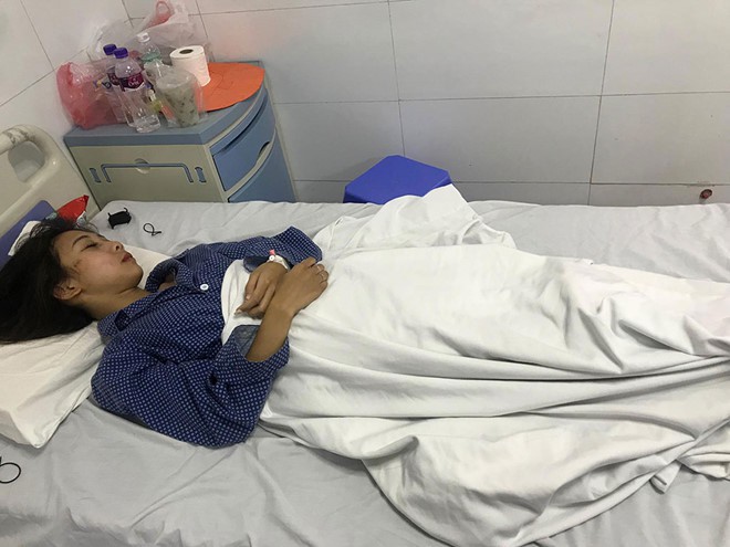 Hà Nội: 2 cô gái trẻ bị nhóm thanh niên trêu ghẹo, hành hung phải nhập viện - 1 Hà Nội: 2 cô gái trẻ bị nhóm thanh niên trêu ghẹo, hành hung phải nhập viện - 1