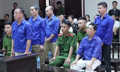 Không còn khóc, trùm bảo kê chợ Long Biên Hưng 'kính' lặng lẽ hầu tòa