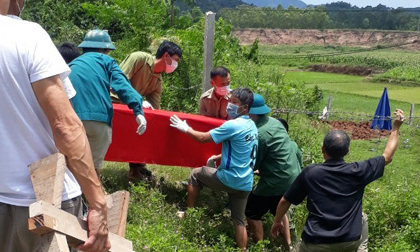 Phát hiện 1 phụ nữ tử vong trên người có nhiều vết xây xước