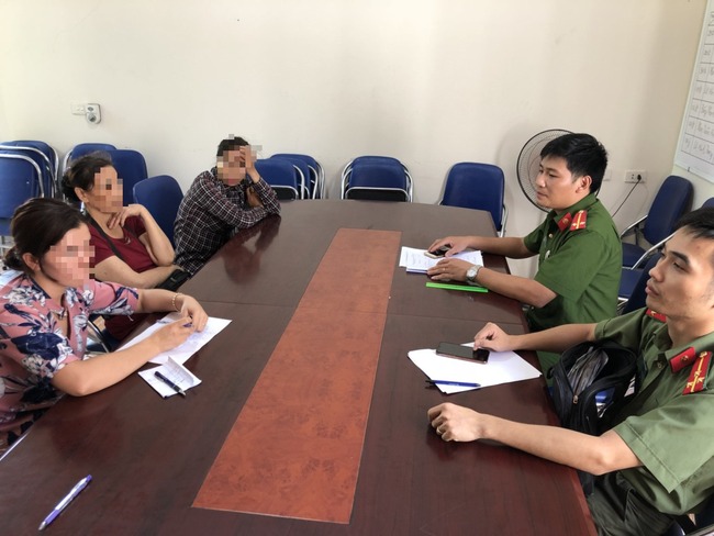 Quảng Ninh: Học sinh tố cô giáo dạy thêm đánh đập, dúi mặt xuống bàn vì nói ngọng - 1