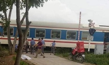 Cô gái trẻ bị tàu tông tử vong