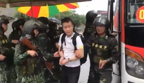 Clip: Công an Trung Quốc tiếp nhận 380 công dân đánh bạc tại Việt Nam