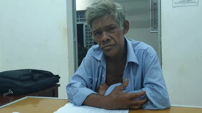 Giết con trai giữa nhà rồi lên giường ngủ - 2 Giết con trai giữa nhà rồi lên giường ngủ - 2