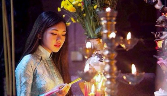 Vì sao nên cúng Rằm tháng 7 trước 12h đêm 14/7 âm, nghe lý do ai cũng đổi cách làm