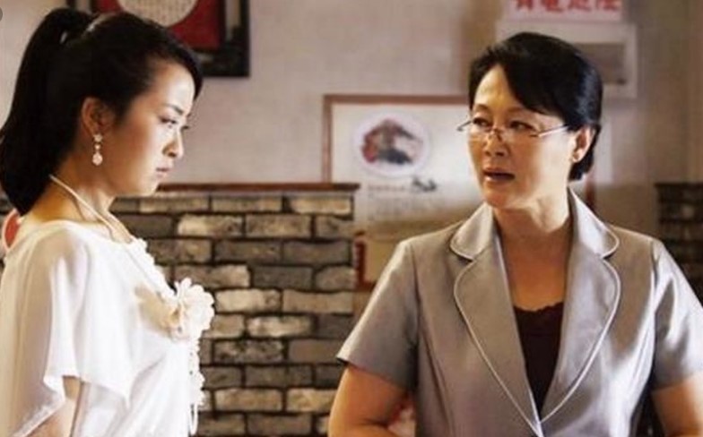 doi ly hon vi me mach bi con dau danh, loi con tre lai tiet lo bi mat dau don hinh anh 1