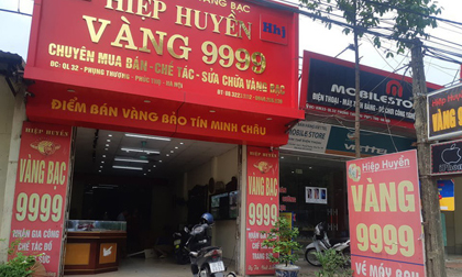 Trộm dỡ mái tôn, đột nhập vào tiệm vàng lấy tài sản khoảng 1,8 tỷ cùng đầu thu camera