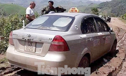 Tìm thấy thi thể tài xế taxi bị 3 đối tượng nước ngoài sát hại