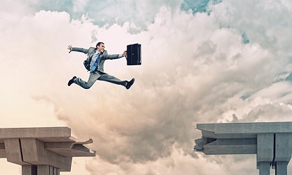 Nhảy việc: “Đứng núi này trông núi nọ” hay đi tìm thứ làm mình hài lòng?
