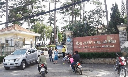 Anh chém em nhập viện rồi treo cổ tự tử