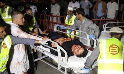 Tin mới chấn động vụ đánh bom tự sát tại đám cưới ở Afghanistan
