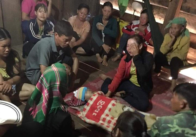 dau don hai be tu vong duoi muong nuoc truoc nha hinh anh 1