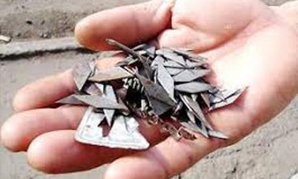 Rải đinh trên quốc lộ để chồng vá săm có thể phải ngồi tù