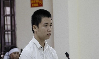 Tuyên án thiếu niên đâm chết người nhắc vượt đèn đỏ