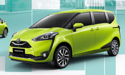 Nội soi ô tô MPV Toyota giá 573 triệu