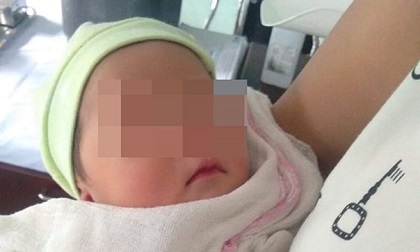 Bé gái cực đáng yêu bị bỏ rơi ngoài đường không lời nhắn nhủ