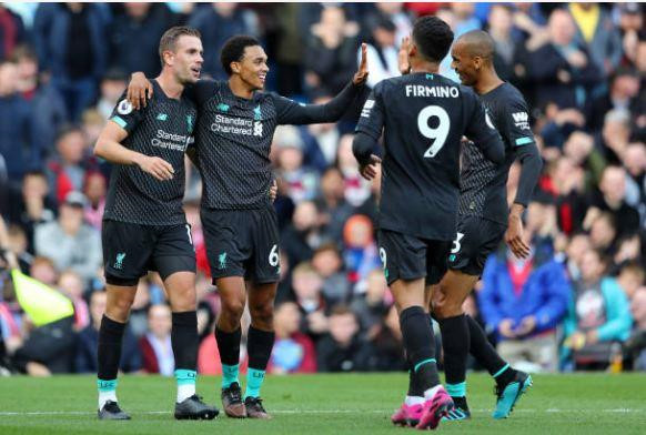 Vùi dập Burnley, Liverpool đòi lại ngôi đầu từ tay Man City