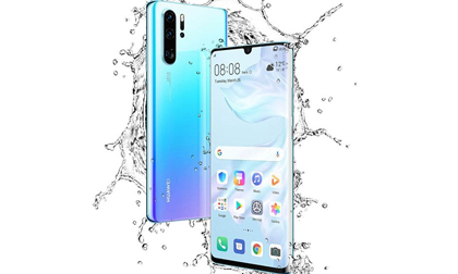 Top smartphone có thể thoải mái 'tắm mưa' cùng bạn suốt ngày dài