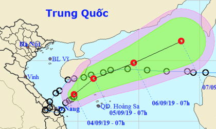 Áp thấp ngược ra biển, miền Trung vẫn mưa to 2 ngày tới