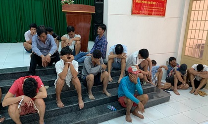 Bắt hơn 40 đối tượng đá gà và lắc tài xỉu tại gia