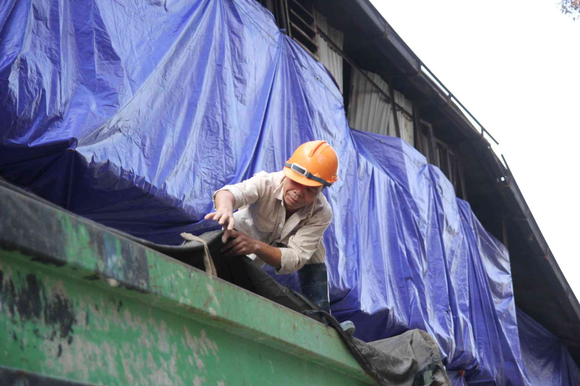 Hiện trường vụ cháy Công ty Rạng Đông giờ ra sao? - 12