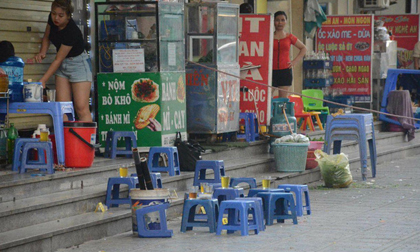 Nhân chứng sợ hãi kể lại vụ nổ khiến 4 người bị thương ở Chung cư HH Linh Đàm: 'Bưu phẩm được bọc cẩn thận, vừa mở thì phát nổ...'
