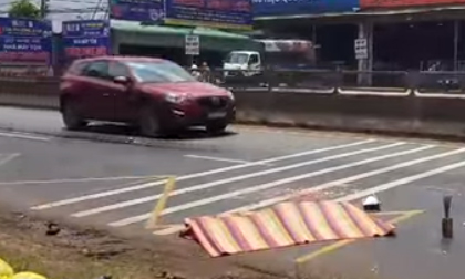Vừa khai giảng năm học mới, thầy giáo bị xe container cán tử vong trên đường đi dạy về nhà