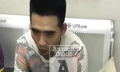 Ôm heroin dạng cục lúc ban đêm, đối tượng xăm trổ bị CSCĐ khống chế