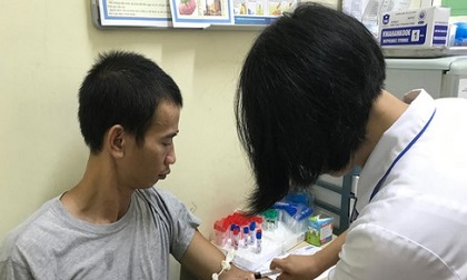 Sức khỏe hai cảnh sát cứu hỏa ảnh hưởng do vụ cháy Cty Rạng Đông giờ ra sao?