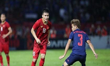 Tuyển Việt Nam chưa bùng nổ, vì đâu?