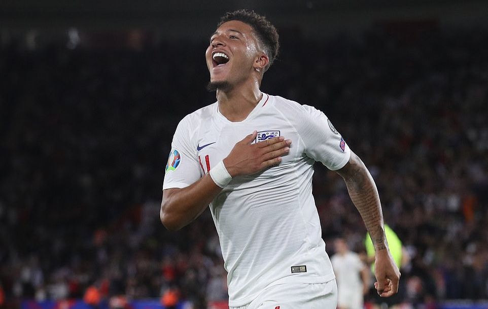 Harry Kane, Sterling giúp tuyển Anh đại thắng '5 sao'