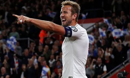 Harry Kane, Sterling giúp tuyển Anh đại thắng '5 sao'