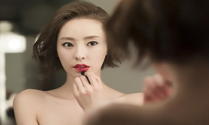 Đáng trách nhất không phải vì chồng mà chính phụ nữ làm khổ chính mình bởi cái tính suy nghĩ nhiều, giỏi suy diễn