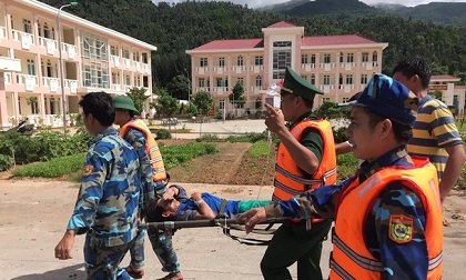 5 ngư dân ngộ độc trên biển, thuyền trưởng tử vong