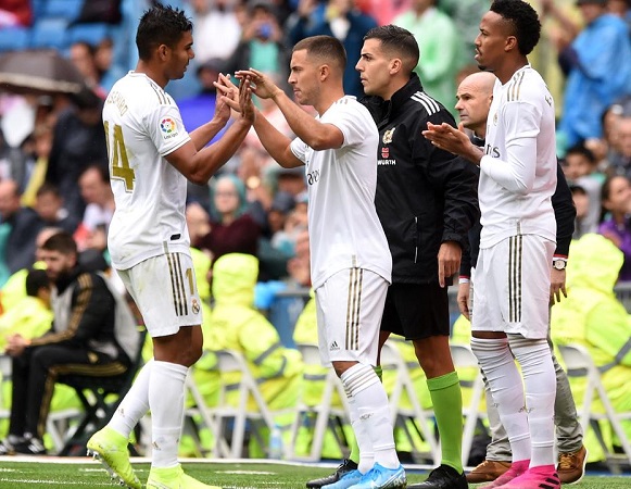 Benzema lập cú đúp, Real Madrid thắng trận đầu tại Bernabeu - 1