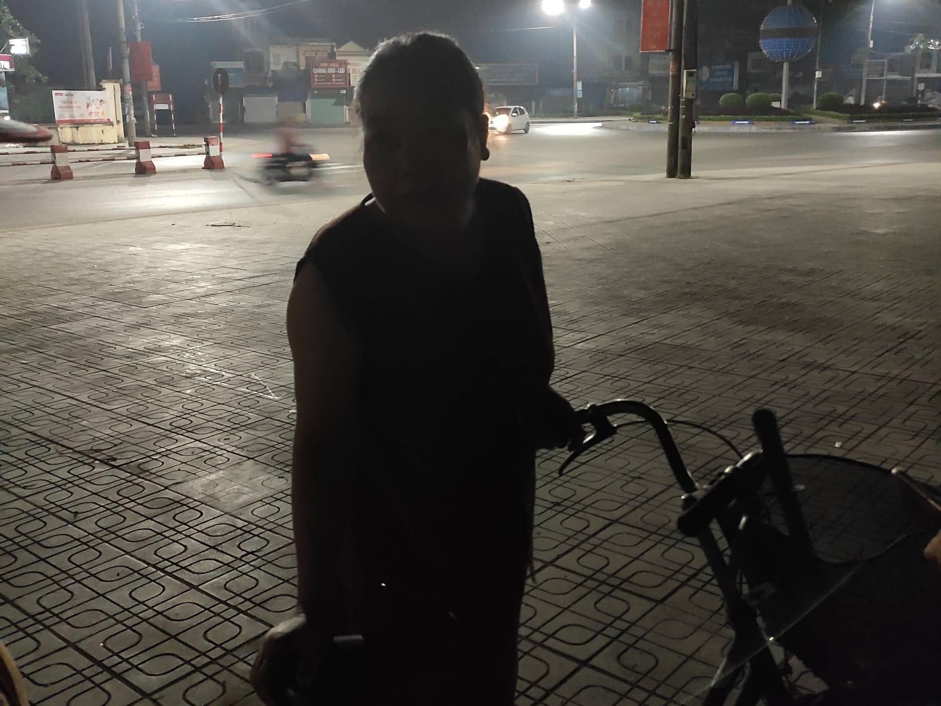 Nhân chứng kể lại lúc anh trai truy sát cả nhà em gái khiến 3 người thương vong: 'May mà đứa con gái mang bầu trốn ở nhà vệ sinh nên thoát nạn' - 3