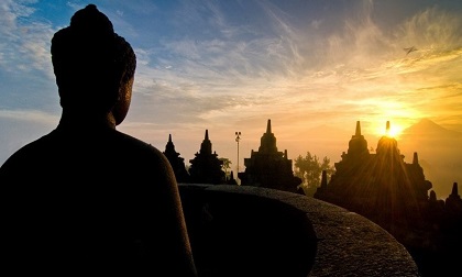 Phật dạy: Ở đời có 3 loại bố thí giúp con người công đức viên mãn