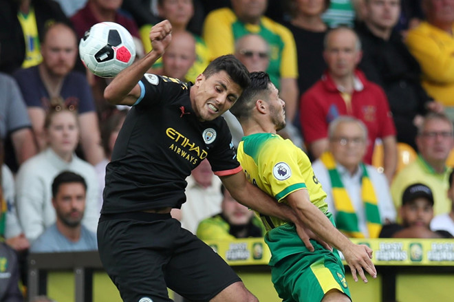 Man City thua tran dau tien tai Premier League hinh anh 1 