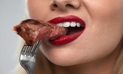 9 thói quen xấu nguy hại hơn cả hút thuốc lá nhưng hầu như ai cũng mắc và khó bỏ khiến sức khỏe bị ảnh hưởng nghiêm trọng