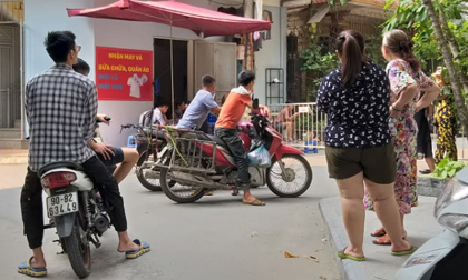 Vụ 2 nữ sinh bị đâm liên tiếp đến tử vong: Nghi phạm còn truy đuổi 3 cô gái khác trước khi nhảy lầu 5 tự tử