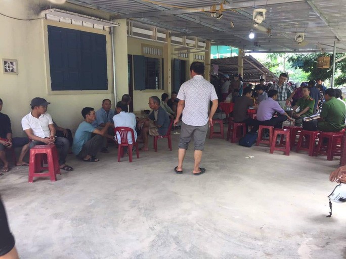 Vụ vợ chồng nghi ôm con nhảy cầu tự tử: Tìm thấy thêm thi thể người vợ - 1