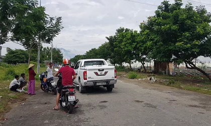 Phát hiện thi thể nam thanh niên trong tư thế treo cổ bên đường
