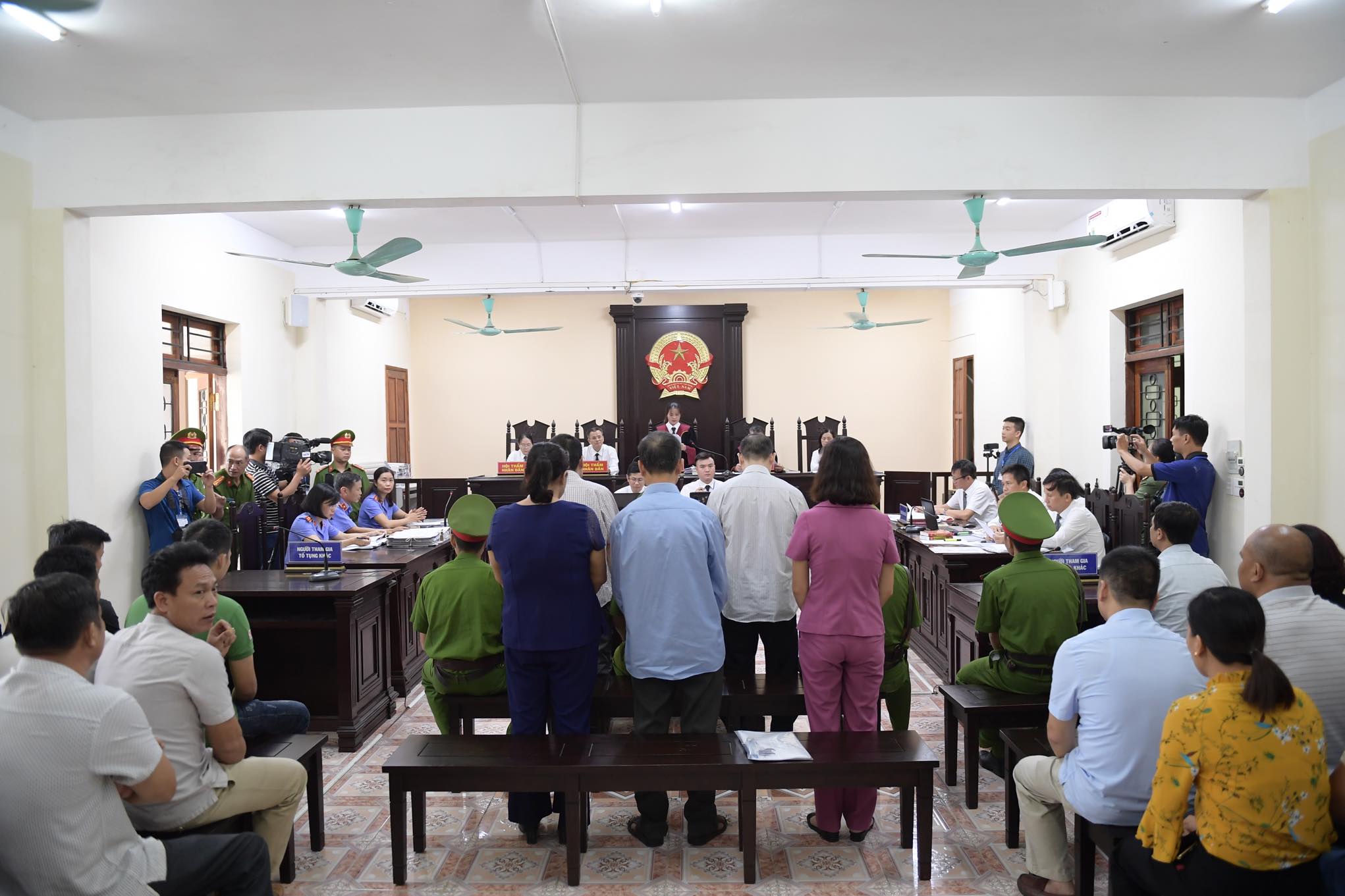 lai bat ngo hoan xet xu vu gian lan diem thi thpt tai ha giang hinh anh 1