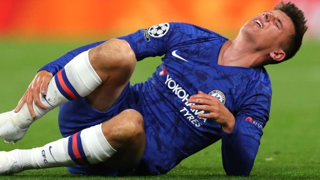 Chelsea thua Valencia trong ngày sao trẻ dính chấn thương